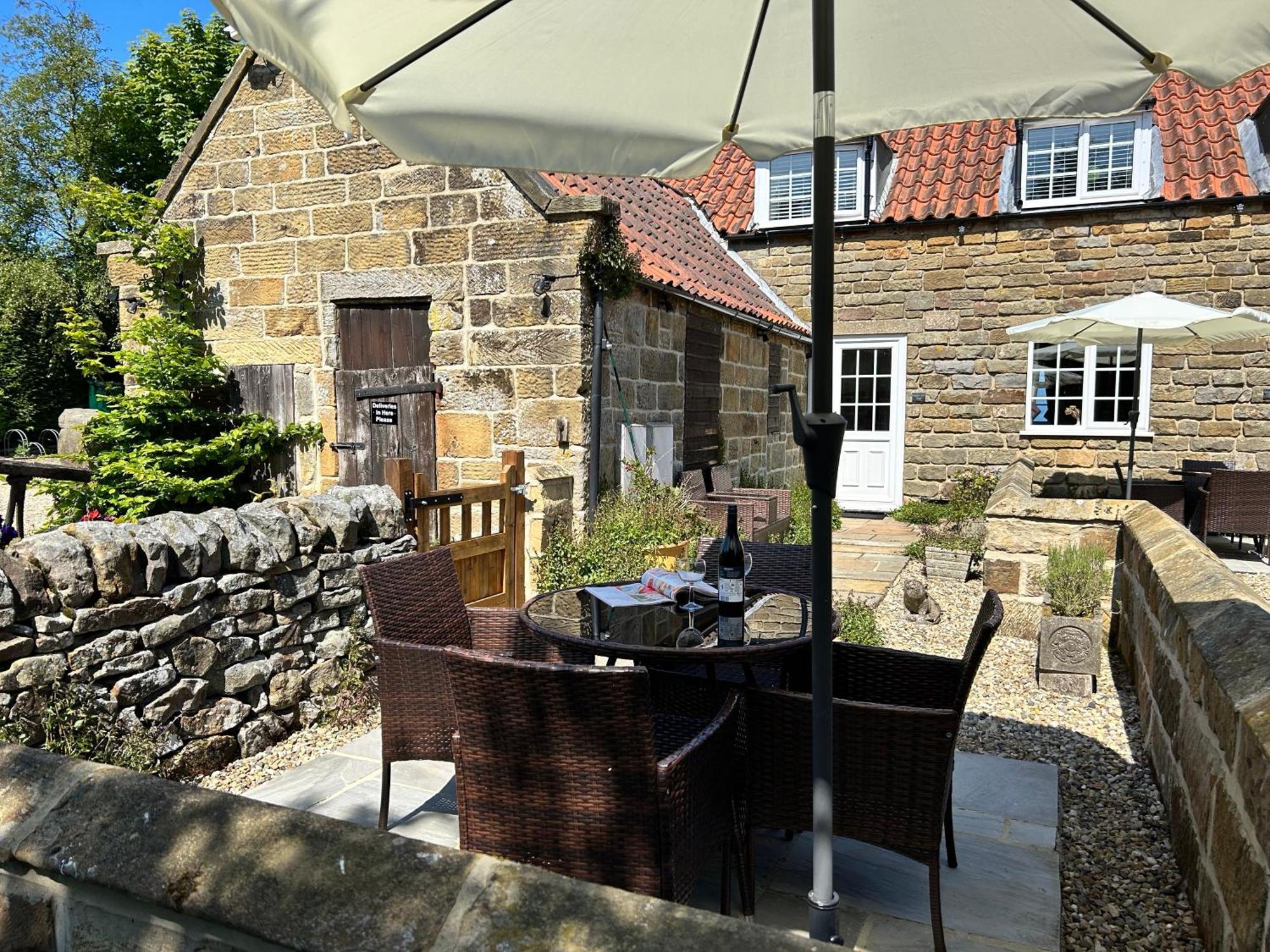 Smugglers Rock Cottage Ravenscar Exterior photo